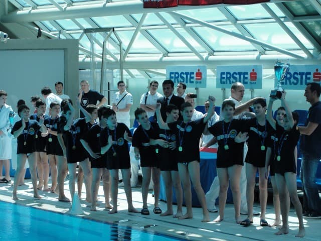 zlatni-nade- rijeka-2011-vaterpolo-klub-mornar-brodospas-10