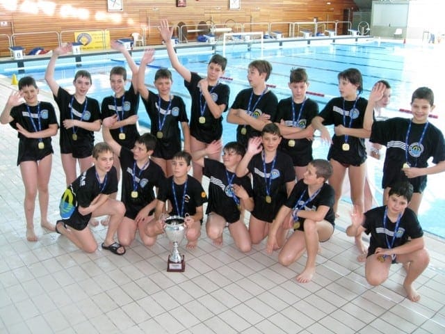 zlatni-nade- rijeka-2011-vaterpolo-klub-mornar-brodospas-2